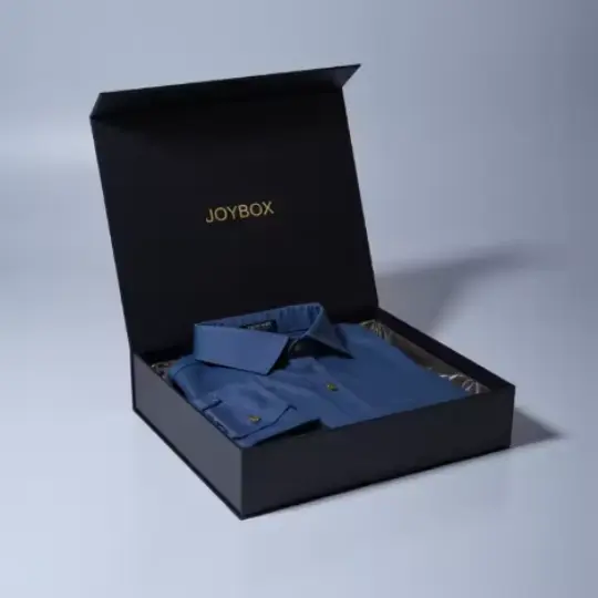 Custom Garment Packaging 