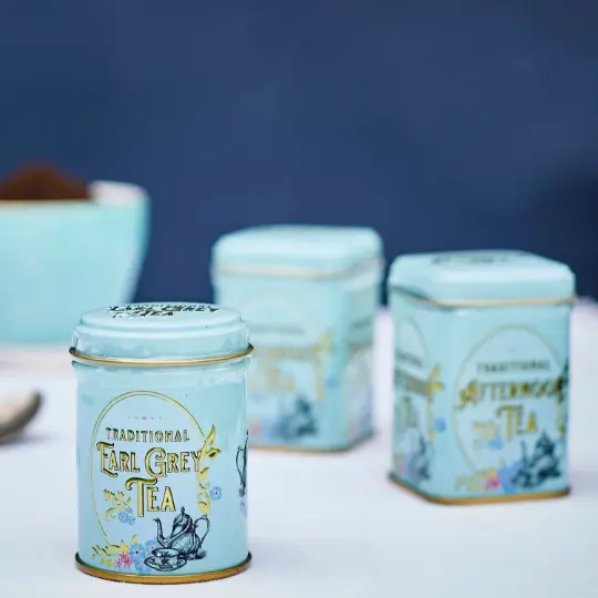 Vintage tea tins 