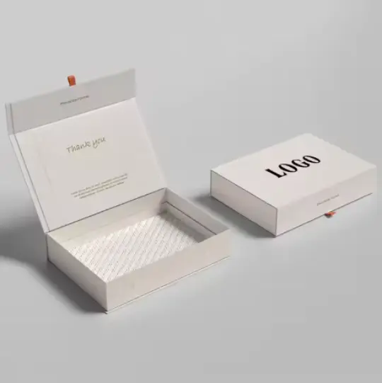 White Apparel Boxes with Lids